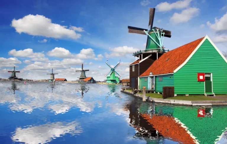 De Zaanstreek en zijn invloed op Nederlandse tradities en cultuur